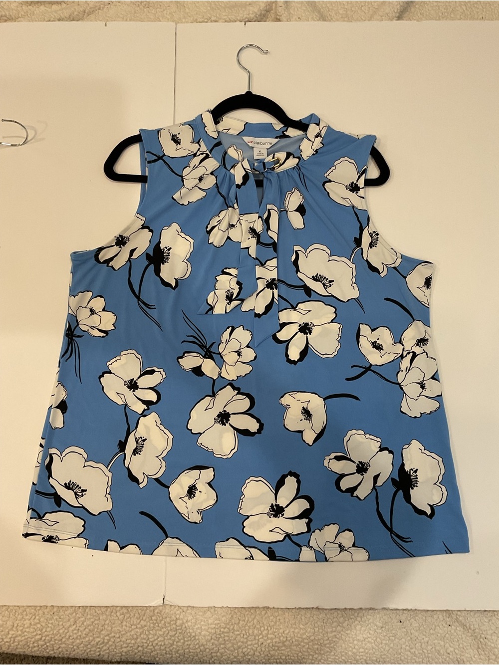 Liz Claiborne Blue Floral Tie Neck Sleeveless Blouse | XL | NWOT - Picture 7 of 10